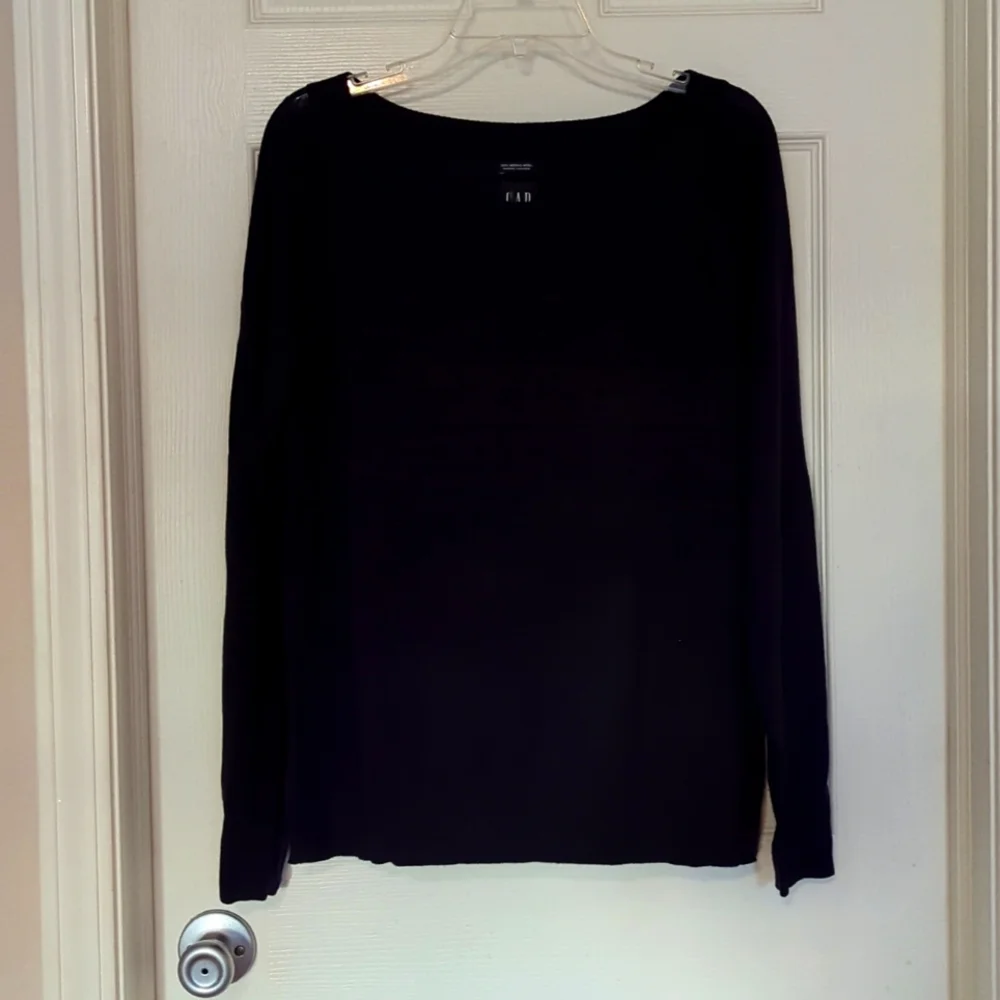 NEW GAP NAVY BLUE 100% MERINO WOOL LARGE PULLOVER SWEATER - Picture 2 of 8